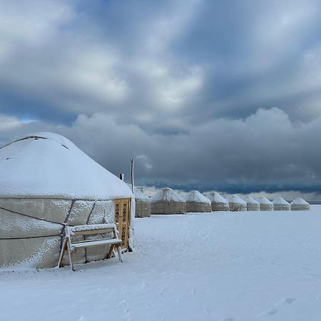 Yurt Camp Ali-Nur At Lake Song-Kol Юрточный Лагерь Али-Нур Озеро Сон-Куль Сон-Куль Кыргызстан Нарын Kyrgyzstan Naryn Eksteriør bilde
