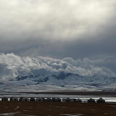 Yurt Camp Ali-Nur At Lake Song-Kol Юрточный Лагерь Али-Нур Озеро Сон-Куль Сон-Куль Кыргызстан Нарын Kyrgyzstan Naryn Eksteriør bilde