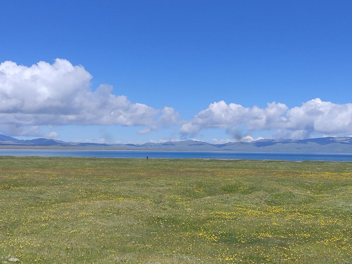 Yurt Camp Ali-Nur At Lake Song-Kol Юрточный Лагерь Али-Нур Озеро Сон-Куль Сон-Куль Кыргызстан Нарын Kyrgyzstan Naryn Eksteriør bilde