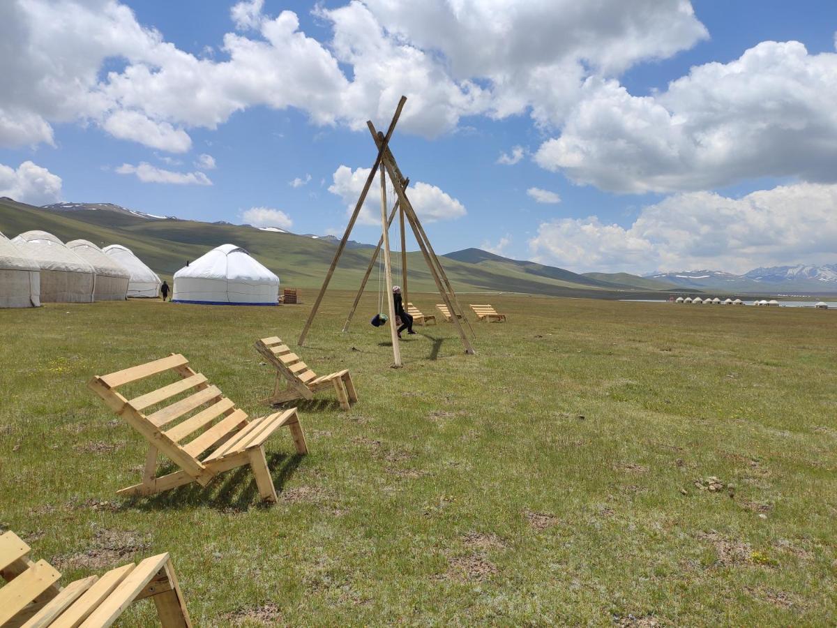 Yurt Camp Ali-Nur At Lake Song-Kol Юрточный Лагерь Али-Нур Озеро Сон-Куль Сон-Куль Кыргызстан Нарын Kyrgyzstan Naryn Eksteriør bilde