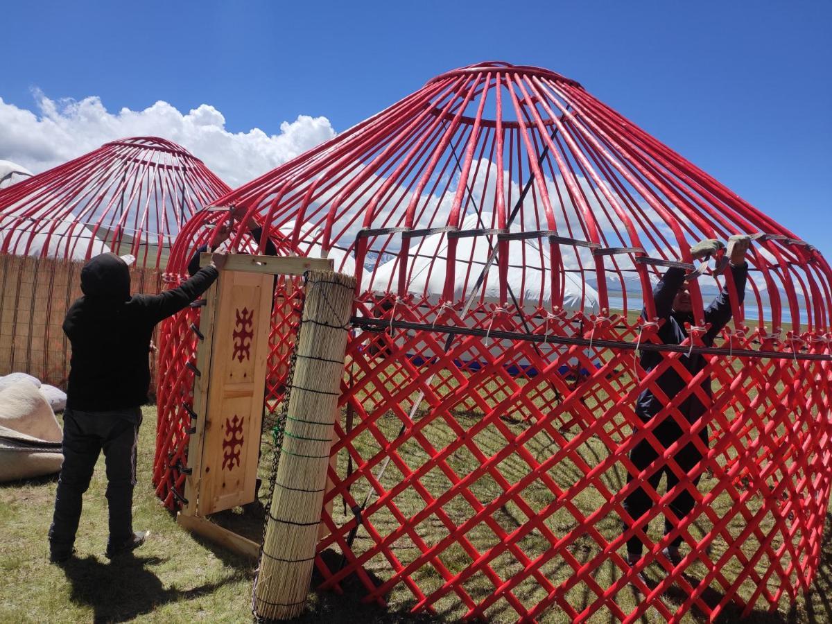 Yurt Camp Ali-Nur At Lake Song-Kol Юрточный Лагерь Али-Нур Озеро Сон-Куль Сон-Куль Кыргызстан Нарын Kyrgyzstan Naryn Eksteriør bilde