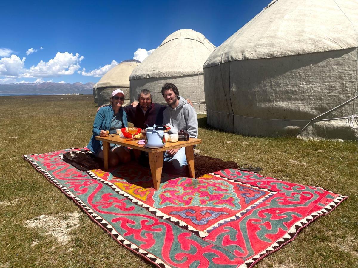 Yurt Camp Ali-Nur At Lake Song-Kol Юрточный Лагерь Али-Нур Озеро Сон-Куль Сон-Куль Кыргызстан Нарын Kyrgyzstan Naryn Eksteriør bilde