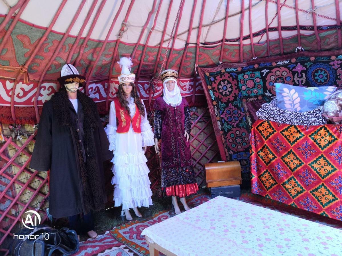 Yurt Camp Ali-Nur At Lake Song-Kol Юрточный Лагерь Али-Нур Озеро Сон-Куль Сон-Куль Кыргызстан Нарын Kyrgyzstan Naryn Eksteriør bilde