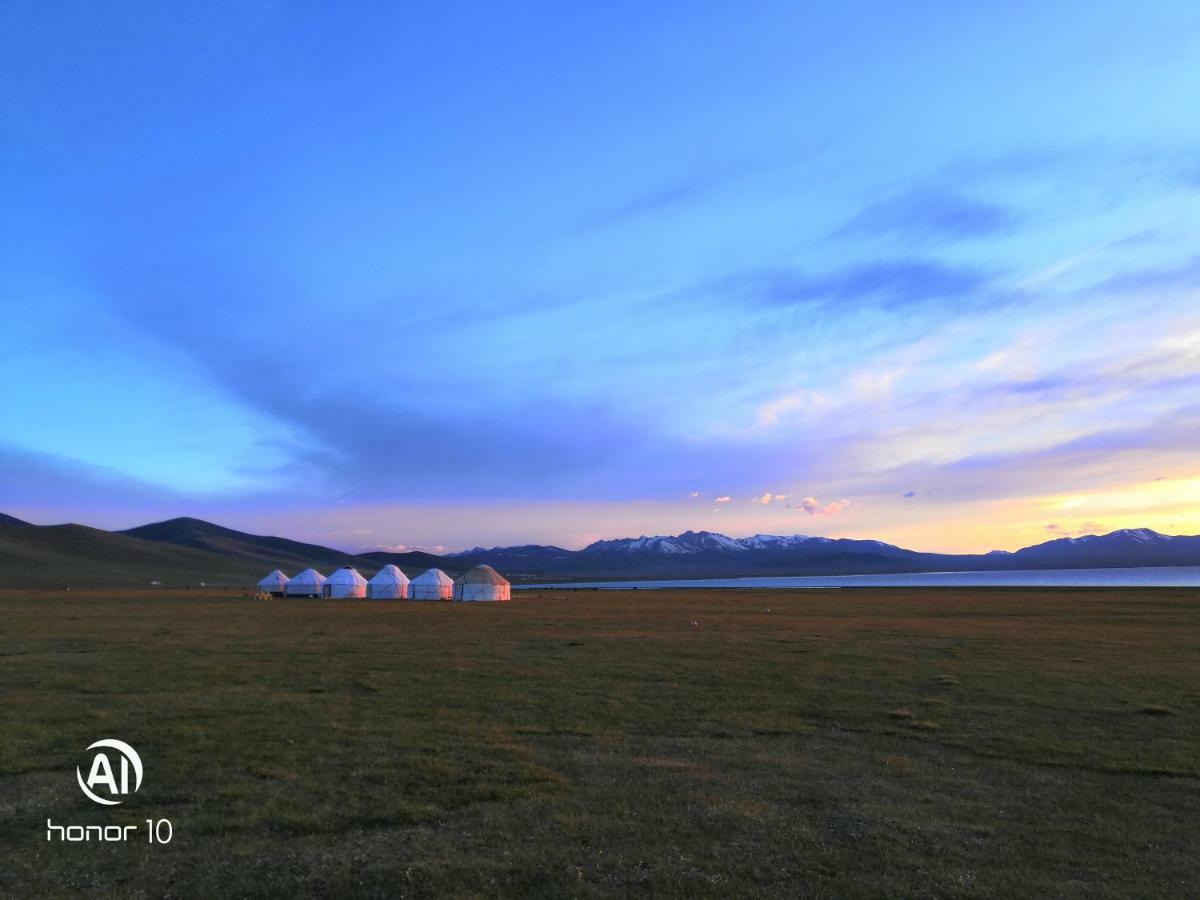 Yurt Camp Ali-Nur At Lake Song-Kol Юрточный Лагерь Али-Нур Озеро Сон-Куль Сон-Куль Кыргызстан Нарын Kyrgyzstan Naryn Eksteriør bilde